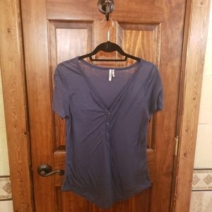 EUC BKE Women's Henley V-neck Tee EUC